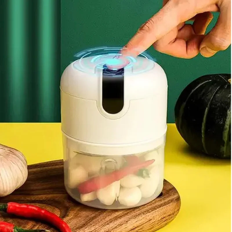 Mini Processador de Alimentos Elétrico Portátil – 250ml | USB | 3 Lâminas Inox